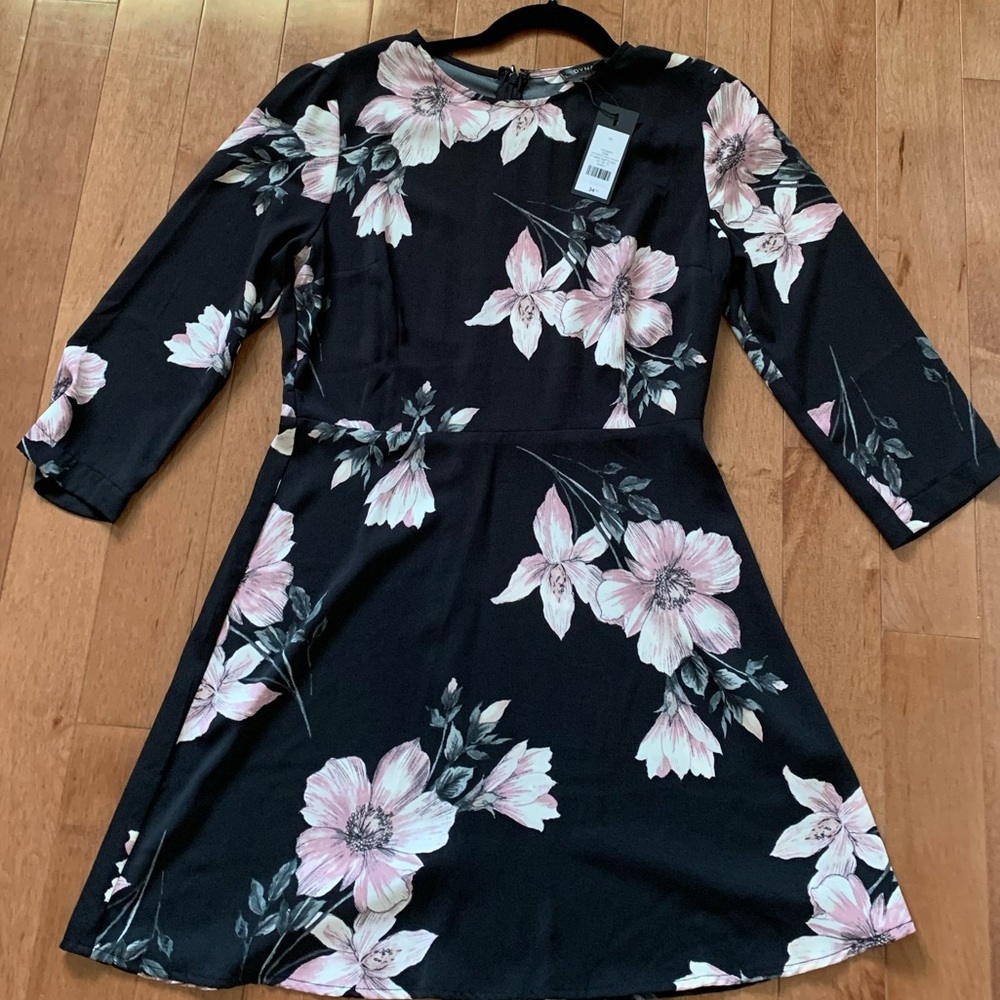 Dynamite Floral Dress NWT